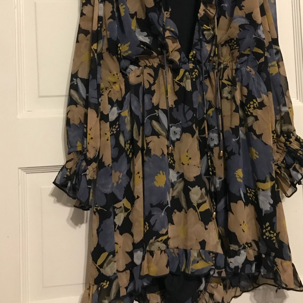 Romper - Picture 2 of 2